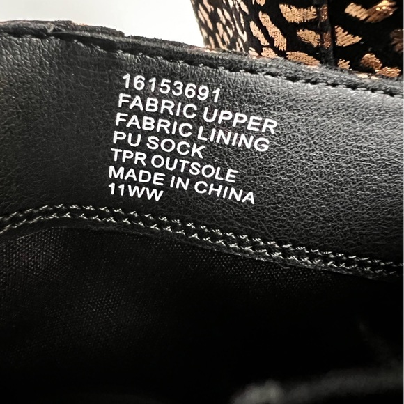 TORRID Block Heeled Bootie Metallic Leopard Print Boots - Picture 9 of 11